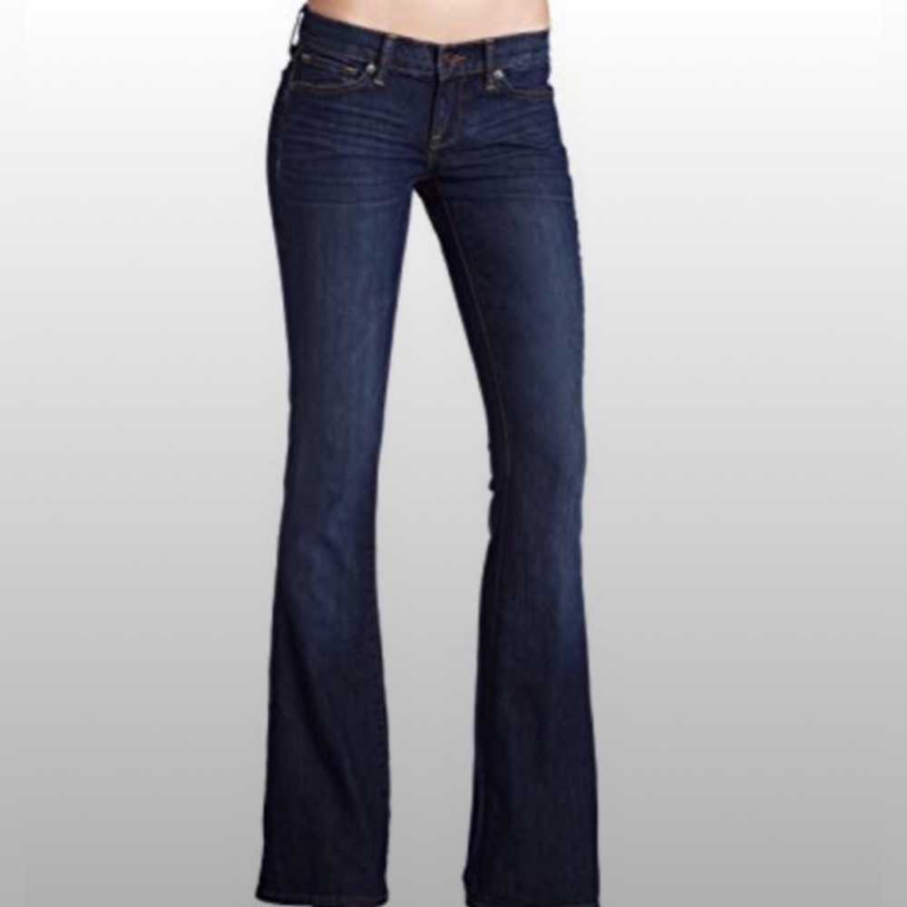 Women's Dark Blue Jeans